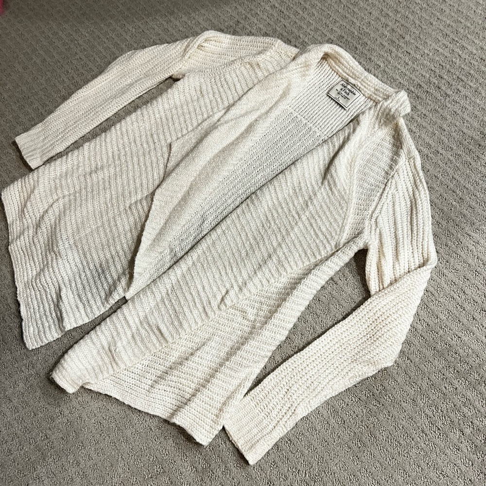 Vintage Abercrombie and Fitch Thick Knit Cardigan (WL)